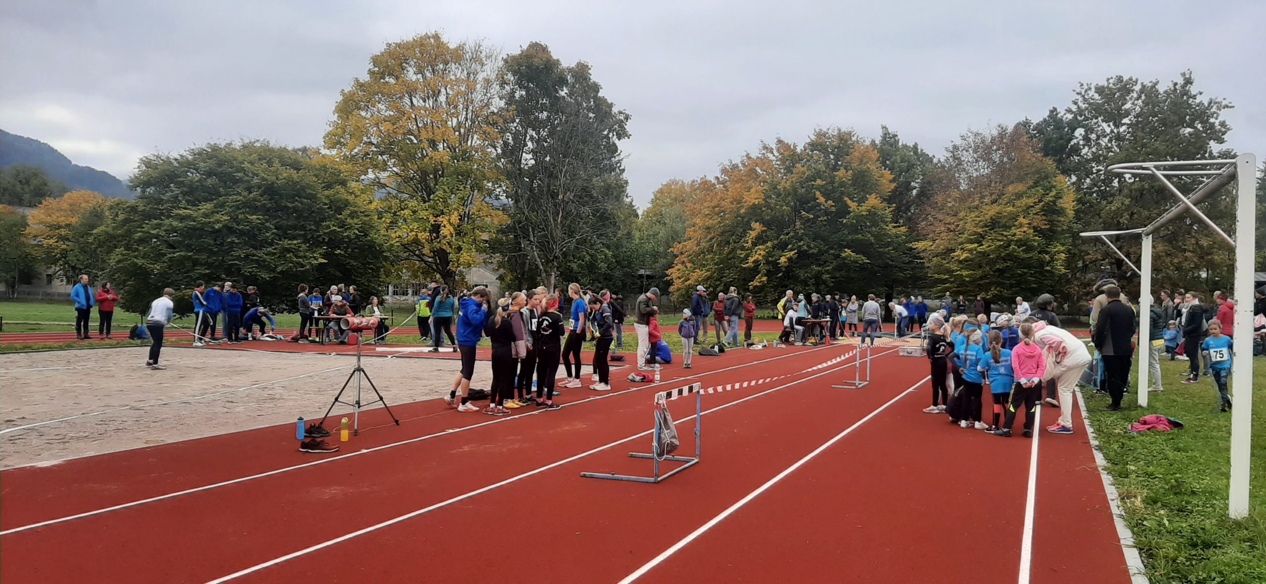 You are currently viewing Neuer Sportplatz begeistert alle!